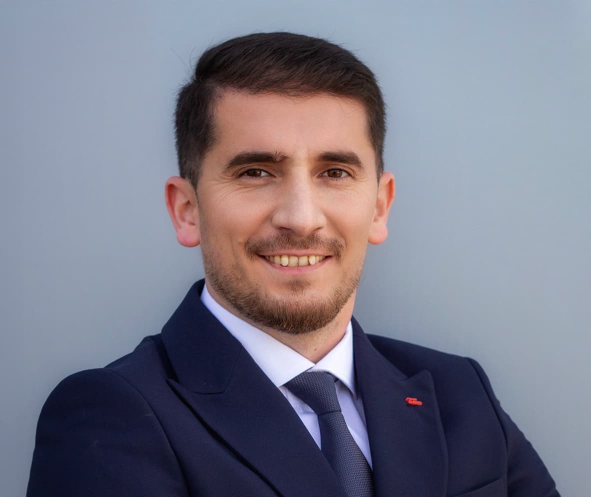 OLGU GÜR